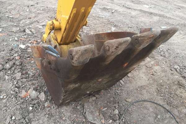 吉林出售转让二手8000小时2012年宝鼎WY120挖掘机