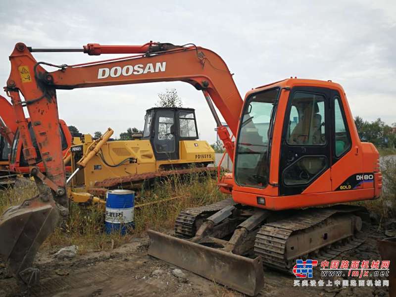 吉林出售转让二手8000小时2009年斗山DH80GOLD挖掘机
