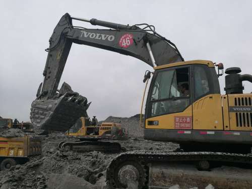内蒙古出售转让二手15000小时2013年沃尔沃EC480DL挖掘机