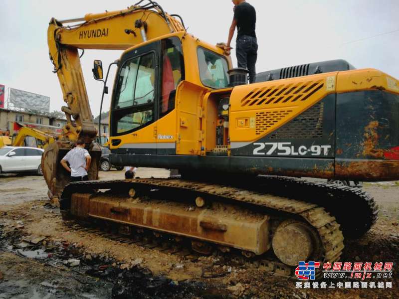 贵州出售转让二手3600小时2013年现代R275LC挖掘机