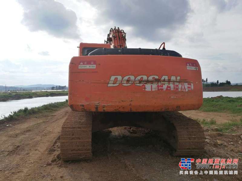 云南出售转让二手12000小时2008年斗山DX225LC挖掘机
