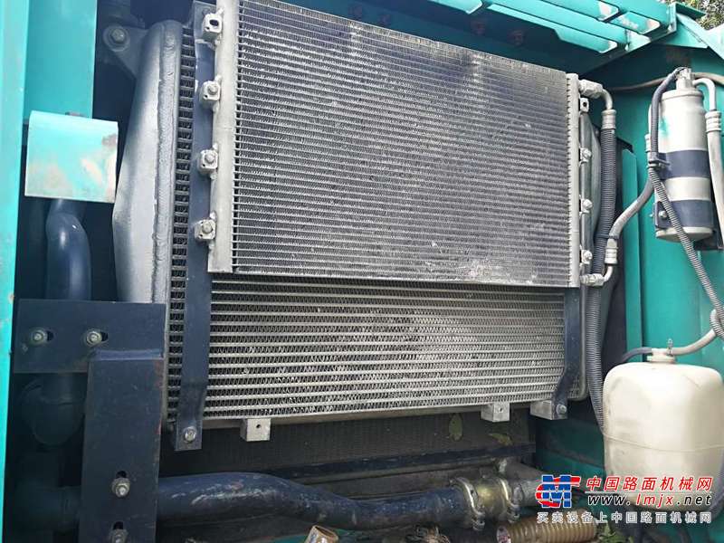 吉林出售转让二手12000小时2005年神钢SK250LC挖掘机