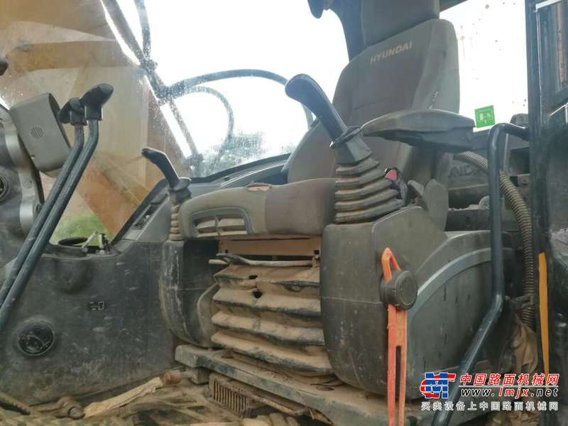 云南出售转让二手6900小时2013年现代R150LC挖掘机
