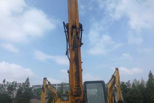 四川出售转让二手9800小时2010年山重建机913C挖掘机