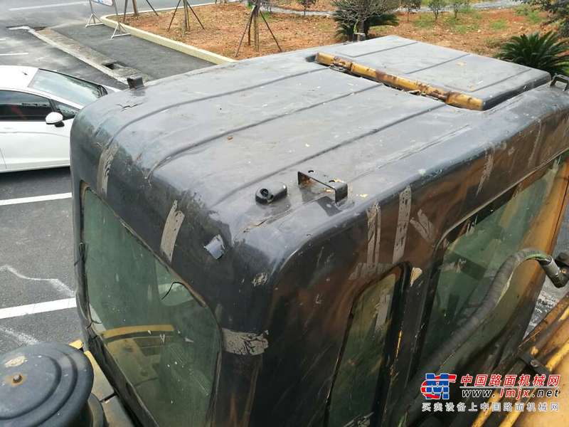 江西出售转让二手12000小时2011年现代R215挖掘机