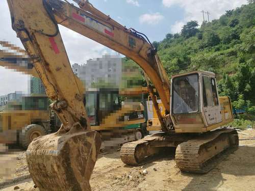 云南出售转让二手12000小时2003年加藤HD550VII挖掘机