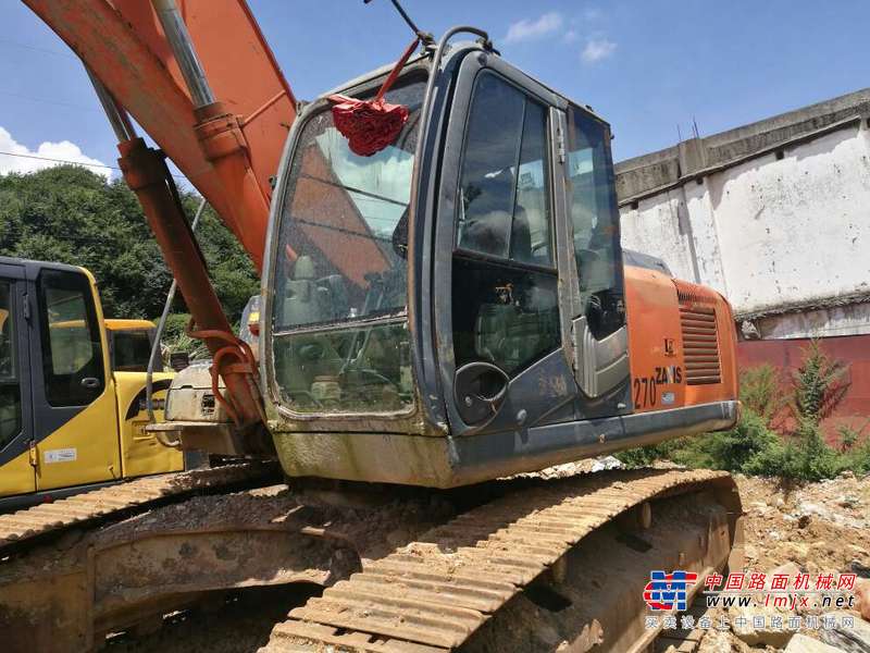 云南出售转让二手9000小时2008年日立ZX270挖掘机
