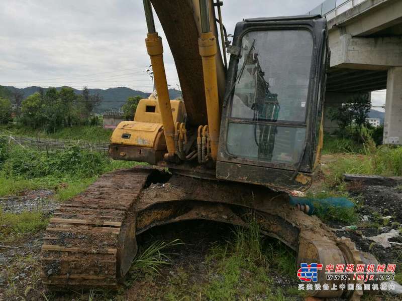 江西出售转让二手10000小时2010年厦工XG822LC挖掘机