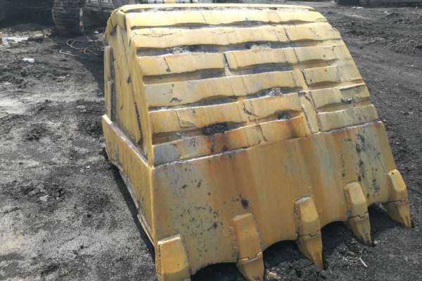 内蒙古出售转让二手8000小时2011年沃尔沃EC460BLC挖掘机