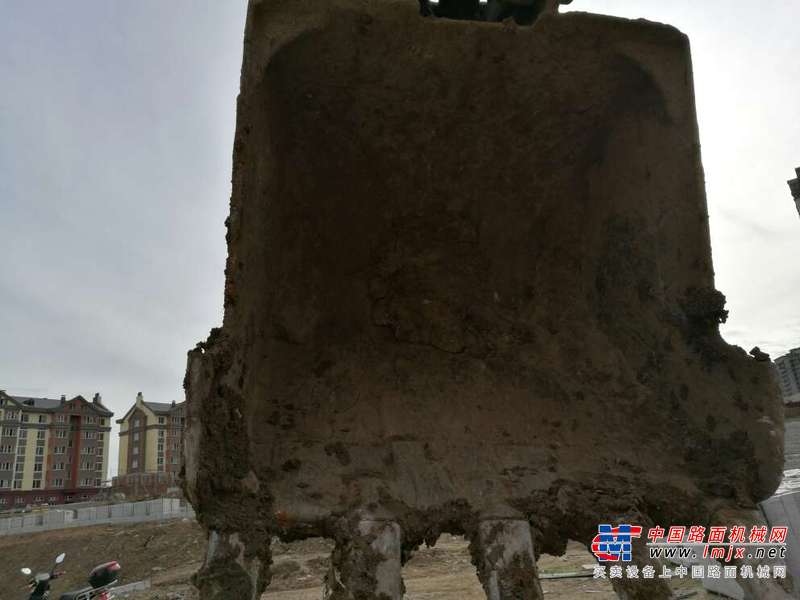 黑龙江出售转让二手10000小时2008年日立ZX70挖掘机