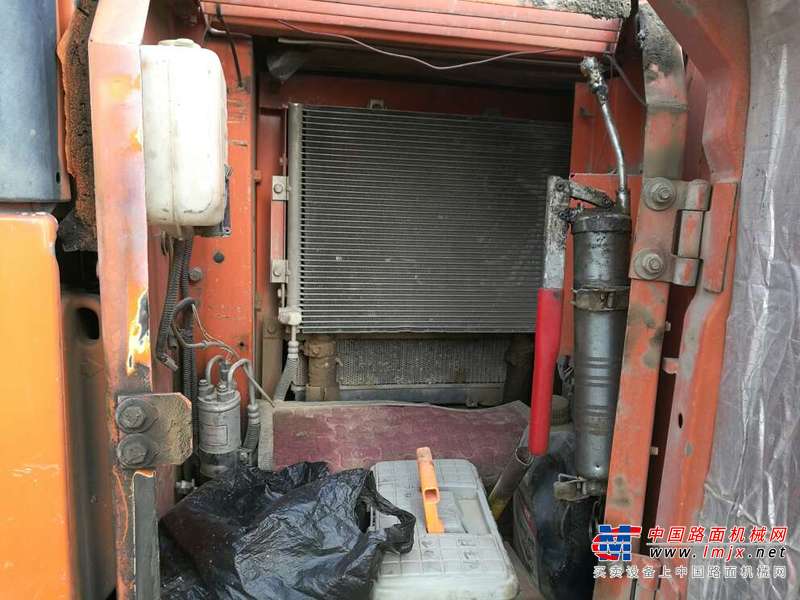 黑龙江出售转让二手9000小时2008年日立ZX70挖掘机