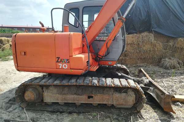 辽宁出售转让二手12000小时2003年日立EX60挖掘机