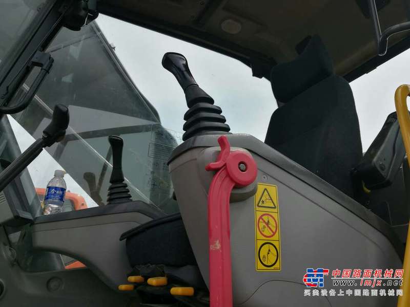 吉林出售转让二手4500小时2014年沃尔沃EC250D挖掘机