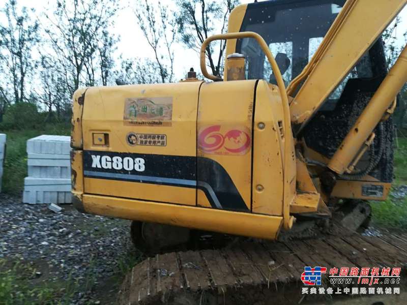 安徽出售转让二手6800小时2012年厦工XG808挖掘机