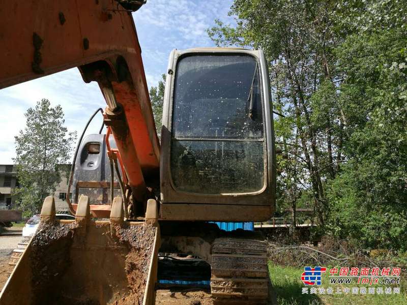江西出售转让二手9000小时2010年日立EX60挖掘机