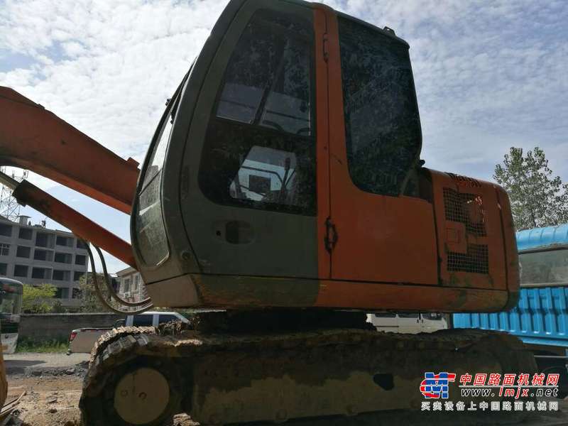江西出售转让二手9000小时2010年日立EX60挖掘机
