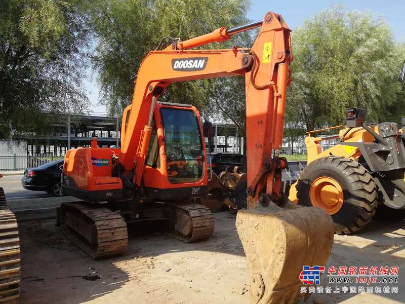 山东出售转让二手3252小时2014年斗山DX75挖掘机