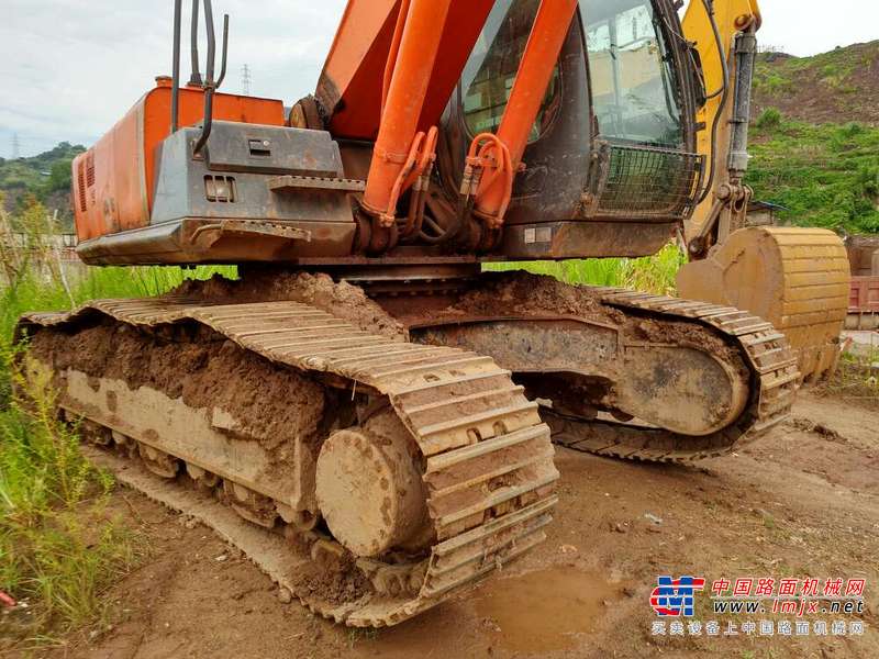 四川出售转让二手9000小时2011年日立ZX360H挖掘机