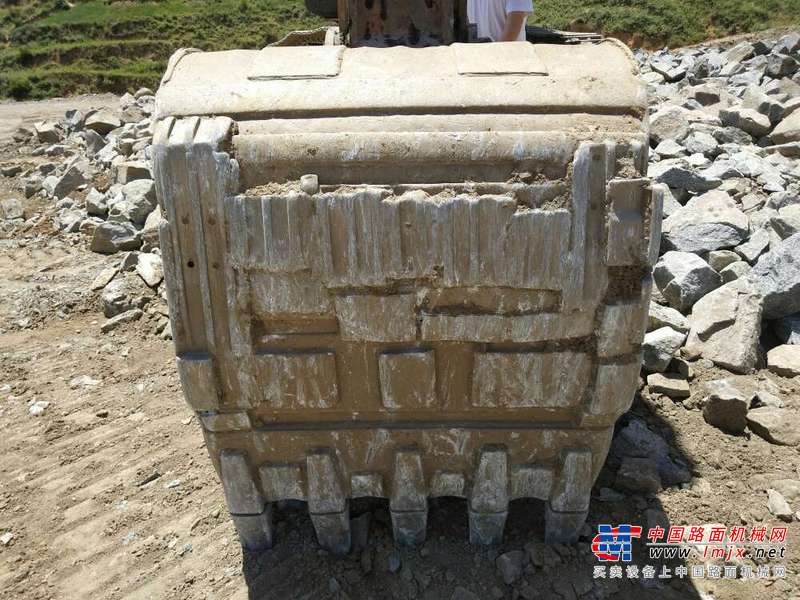 甘肃出售转让二手10000小时2010年日立ZX270挖掘机