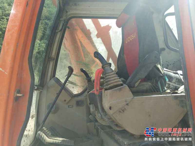 甘肃出售转让二手18000小时2007年斗山DH220LC挖掘机