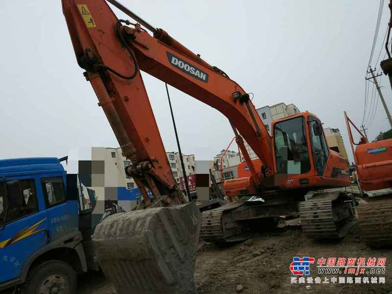 吉林出售转让二手8654小时2012年斗山DH225LC挖掘机