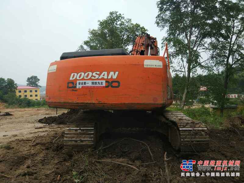 吉林出售转让二手17000小时2006年斗山DH225挖掘机