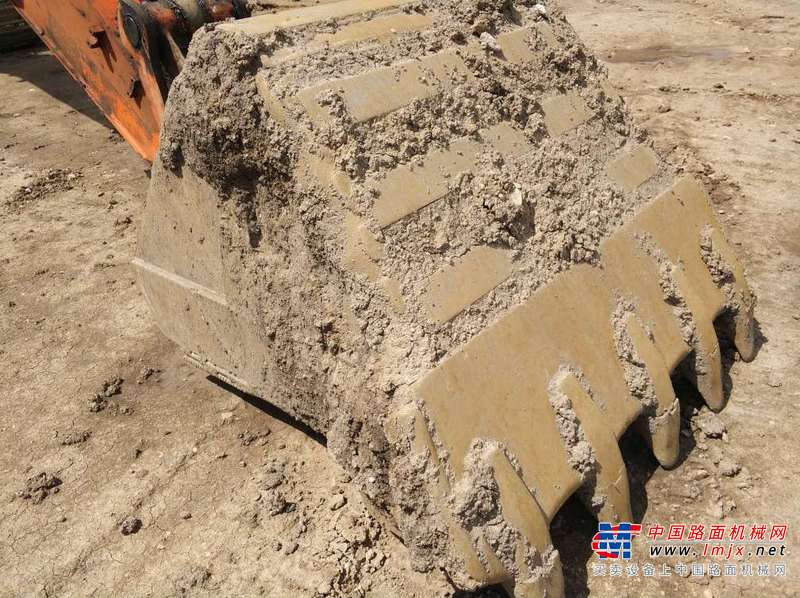 黑龙江出售转让二手7582小时2011年斗山DH300LC挖掘机