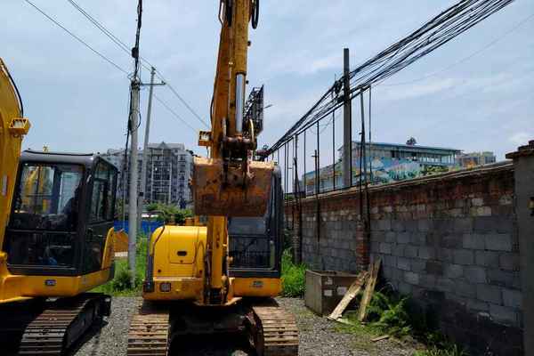 四川出售转让二手9000小时2010年福田雷沃FR60挖掘机