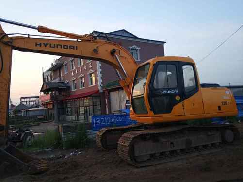 黑龙江出售转让二手15680小时2008年现代R130挖掘机