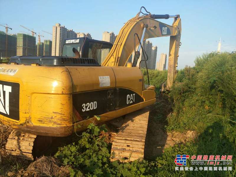 河南出售转让二手8917小时2009年卡特彼勒320D挖掘机