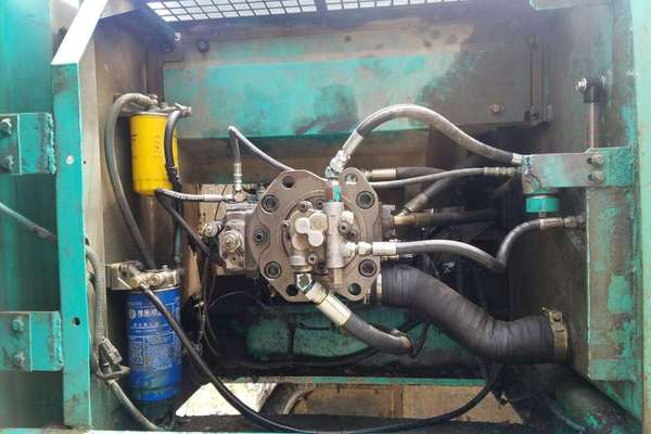 贵州出售转让二手964小时2010年神钢SK250LC挖掘机