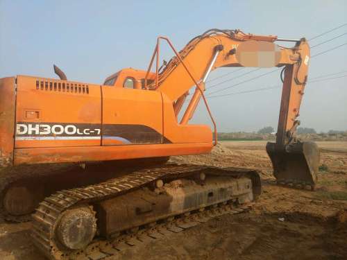 河南出售转让二手7635小时2009年斗山DH220LC挖掘机