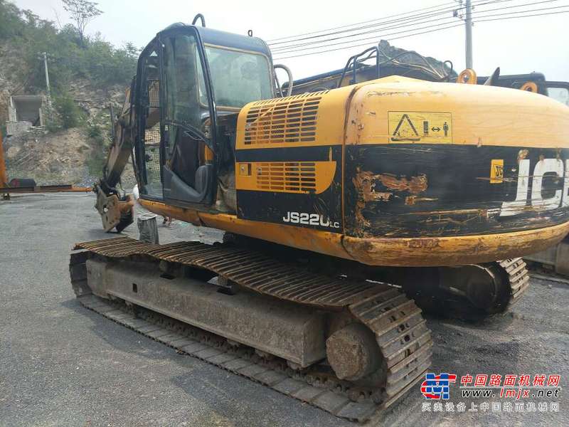 河南出售转让二手8692小时2011年JCBJS220LC挖掘机