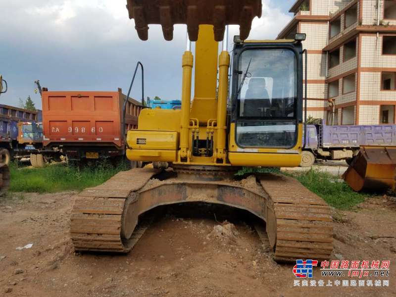 云南出售转让二手3121小时2013年中联重科ZE230E挖掘机