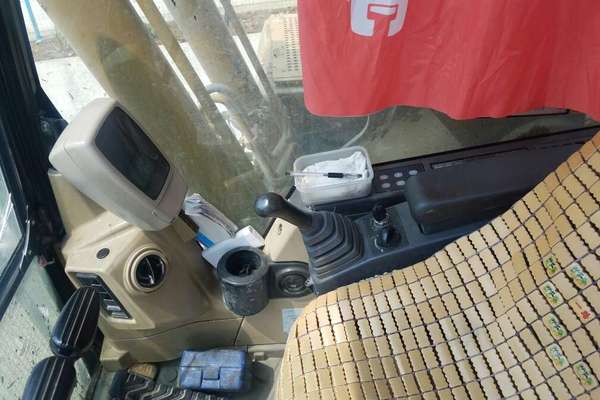 贵州出售转让二手10515小时2006年卡特彼勒320C挖掘机