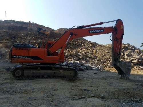贵州出售转让二手4524小时2010年斗山DH225LC挖掘机