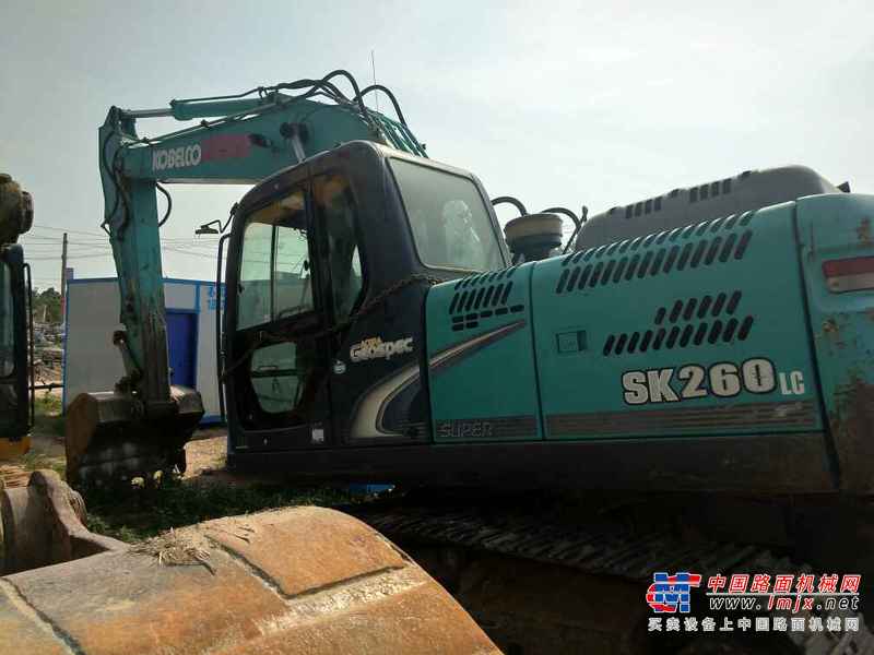 河南出售转让二手8631小时2010年神钢SK210LC挖掘机