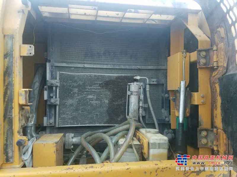贵州出售转让二手8600小时2010年柳工925D挖掘机
