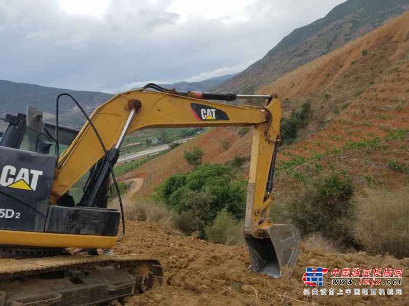 云南出售转让二手7523小时2014年卡特彼勒312D2GC挖掘机