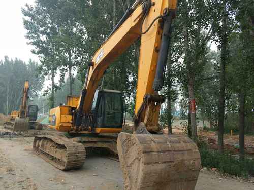 河南出售转让二手6985小时2011年JCBJS220LC挖掘机