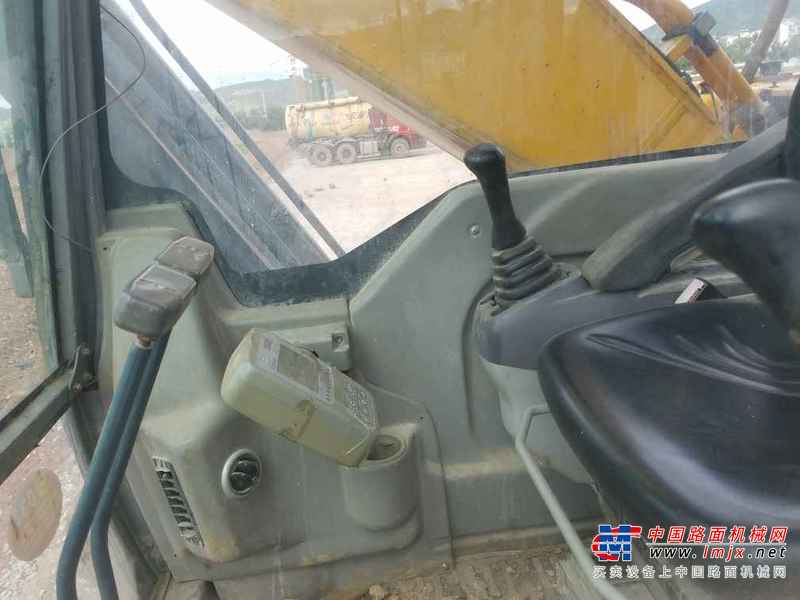 云南出售转让二手5000小时2012年徐工XE250挖掘机