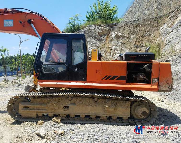 贵州出售转让二手12000小时2003年斗山DX380LC挖掘机