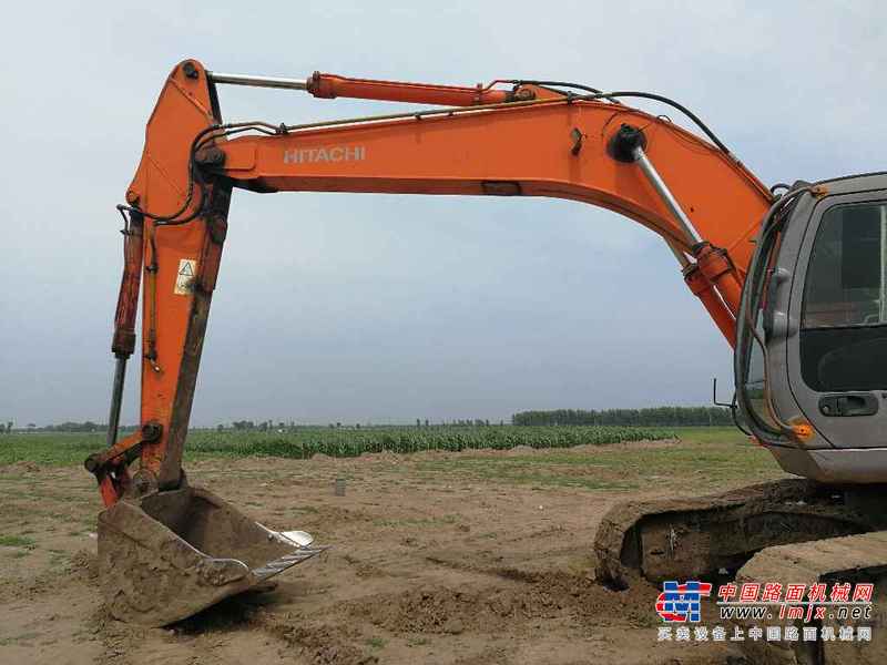 吉林出售转让二手15000小时2006年日立ZX230挖掘机