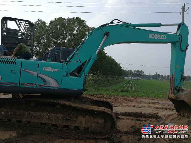 吉林出售转让二手8500小时2009年神钢SK250挖掘机