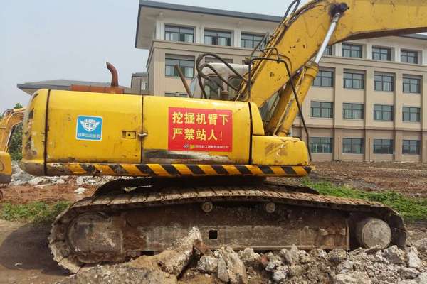 河北出售转让二手20000小时2005年住友SH200Z3挖掘机