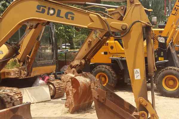 河北出售转让二手15000小时2005年临工LG660挖掘机