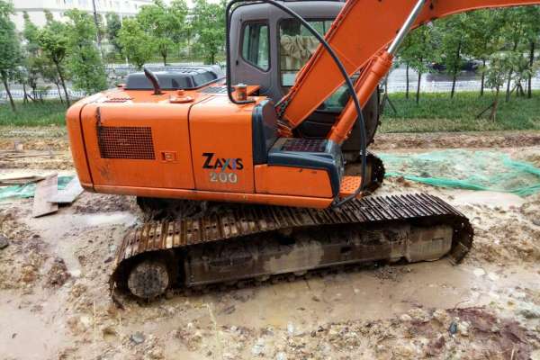 四川出售转让二手3813小时2014年日立ZX120挖掘机