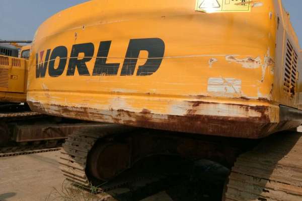山东出售转让二手800小时2015年沃得重工W2330LC挖掘机