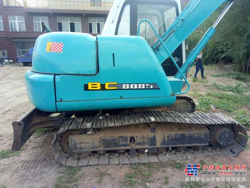 辽宁出售转让二手8000小时2009年黑猫8085挖掘机