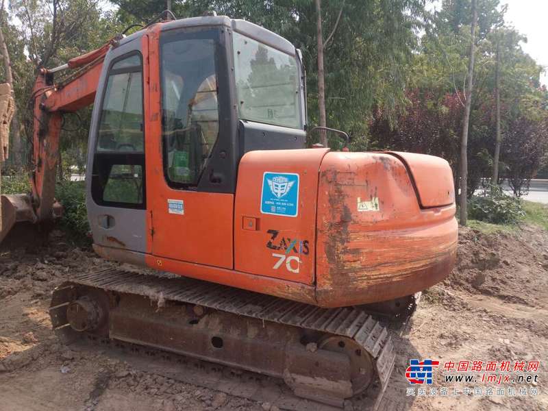 山东出售转让二手8000小时2011年日立ZX70挖掘机